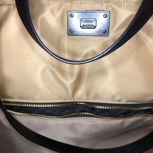 Steve Madden tote - Picture 3 of 12